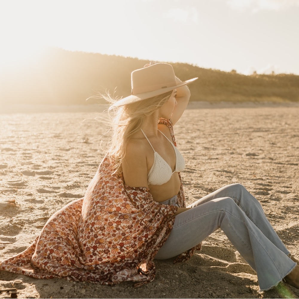 Meet your Posher, Casey